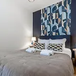 B32#republique#1bedroom#marais#paris03#ac * Paříž